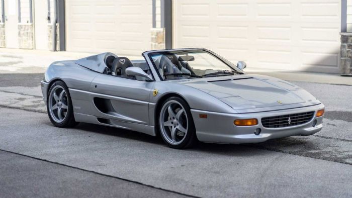 Πουλάει Ferrari F355 Spider ο Shaquille O`Neal